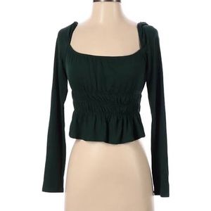 Long sleeve rushed black top